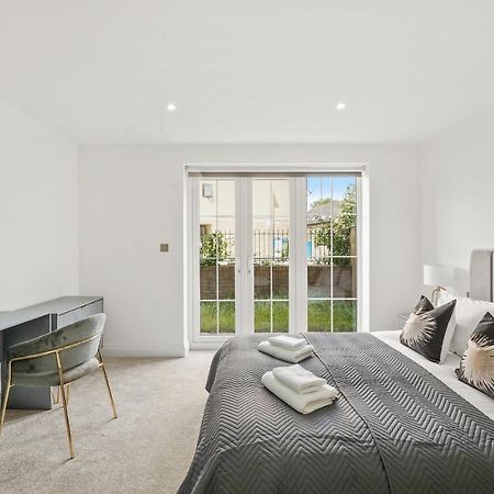 Drake House Apt 3 In Staines - Free Parking - Heathrow - Thorpe Park Exteriér fotografie